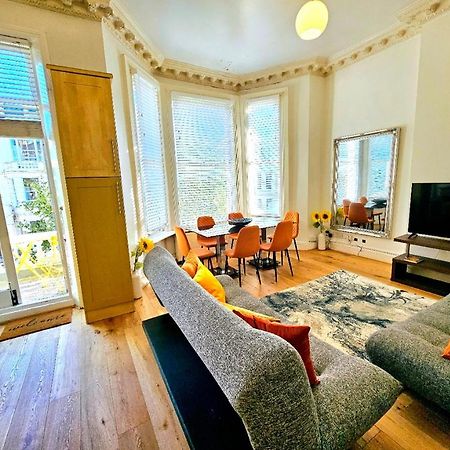 Charming Home With Private Balcony, On 1St Floor, With 2 Bathrooms, 3 Min Walk To Earl'S Court Station Londres Exterior foto